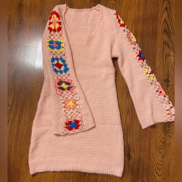🎀🌷 Retro Style Pink Flare Bell Sleeve Crochet Floral Embroidery Sweater Dress 🌷🎀 - Picture 2 of 15
